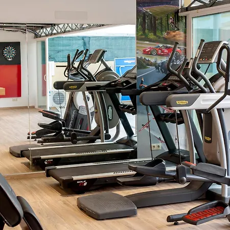 Aqua-jacuzzi-heatable Pool-sauna-gym-snooker * אלבופיירה