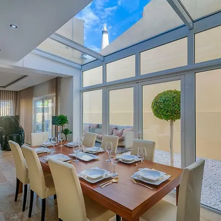 Aqua-jacuzzi-heatable Pool-sauna-gym-snooker Villa *