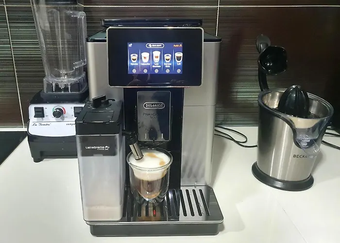 Aqua-jacuzzi-heatable Pool-sauna-gym-snooker 빌라