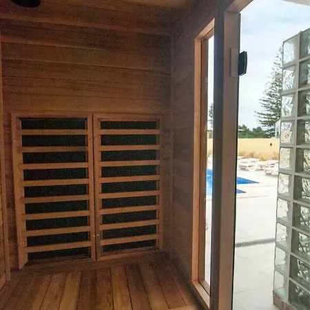 Aqua-jacuzzi-heatable Pool-sauna-gym-snooker * アルブフェイラ