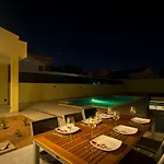 Aqua-jacuzzi-heatable Pool-sauna-gym-snooker Вилла Албуфейра