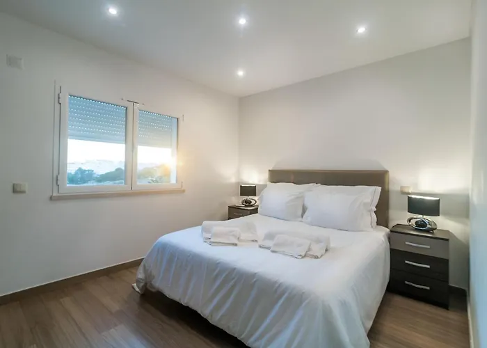 Aqua-jacuzzi-heatable Pool-sauna-gym-snooker فيلة البوفيرا